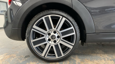 MINI Hatchback 2.0 Cooper S Exclusive II 5dr Auto [Comfort/Nav] Petrol Hatchback